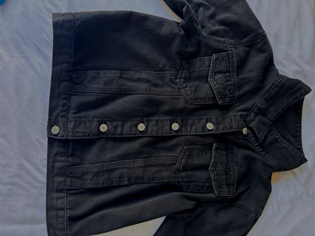 Women's Casual Fit Denim Jacket, Paired With Distressed Decorations Size L