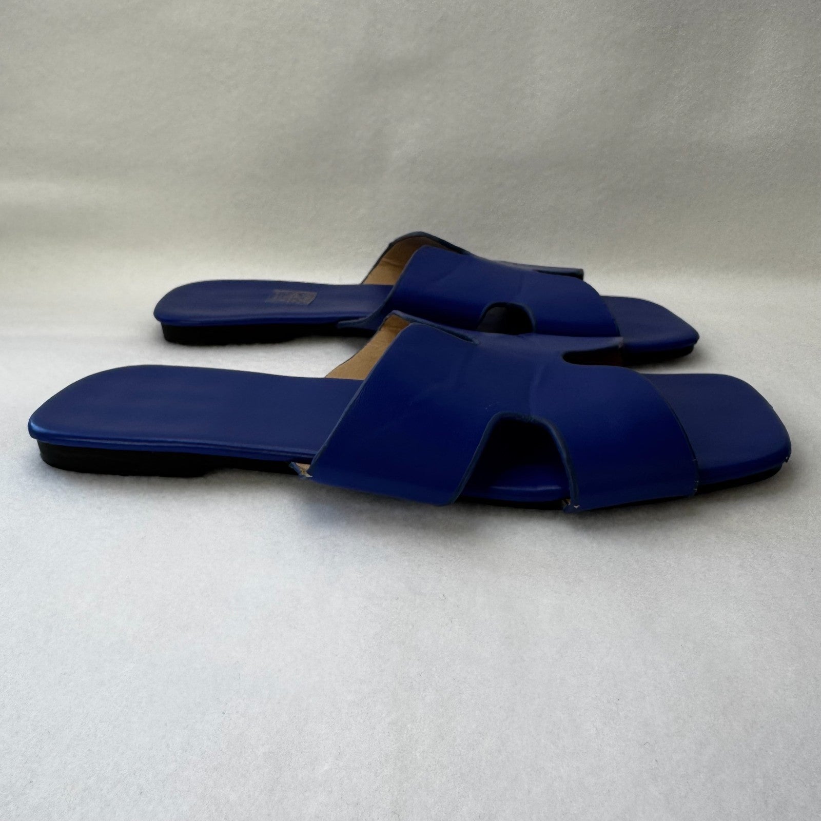 Womens Sandals Bleu Size 7.5 US