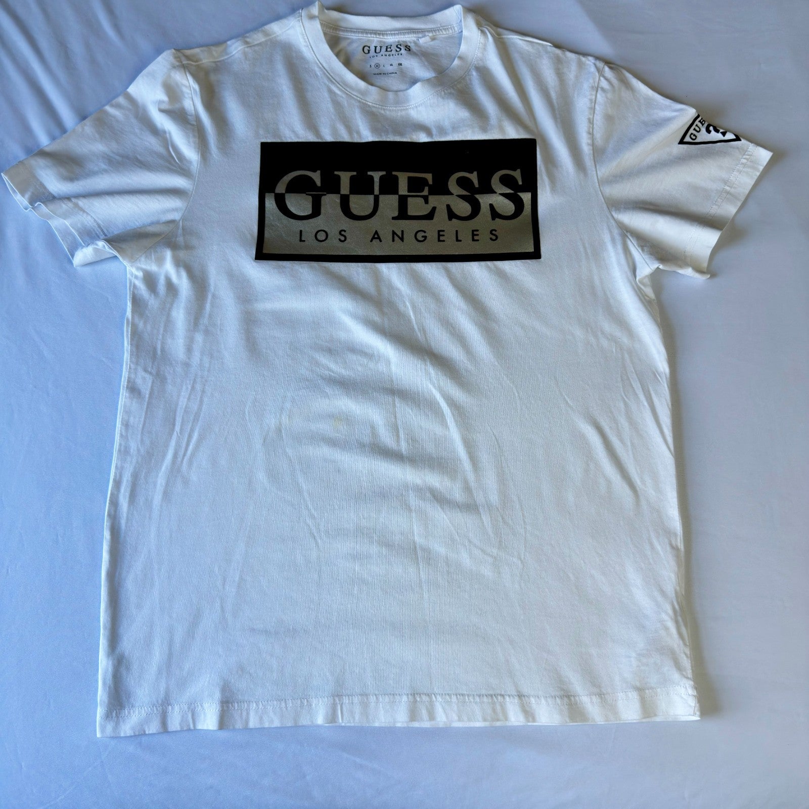 Guesse Los Angeles men's Crew Neck Logo T-Shirt, Size M