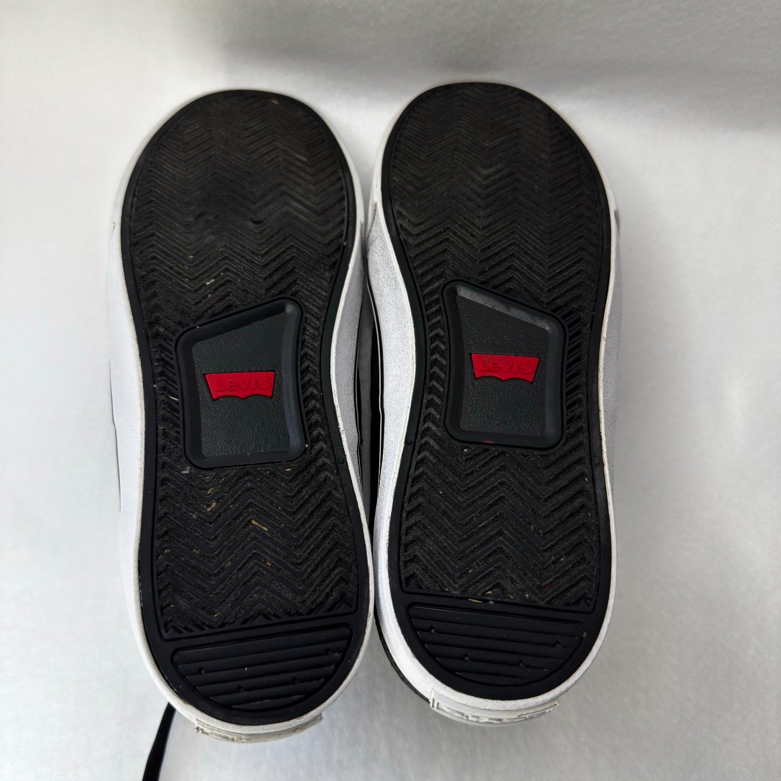 Levi's men's Ethan S WX Casual Fashion Sneaker Black Shoes Size 8.5 US
