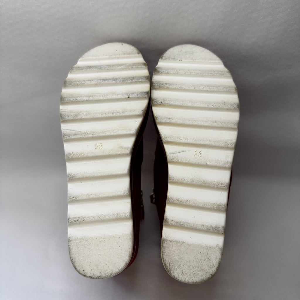 Woman's Platform Shoes With Hidden Height Increase Open Front size 7 us