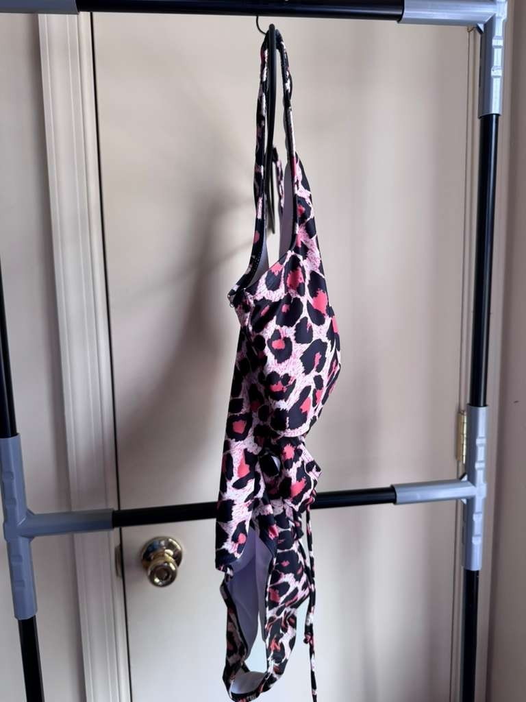 Women's Swimsuit Size 0XL Shein Leopard Animal Print One Piece