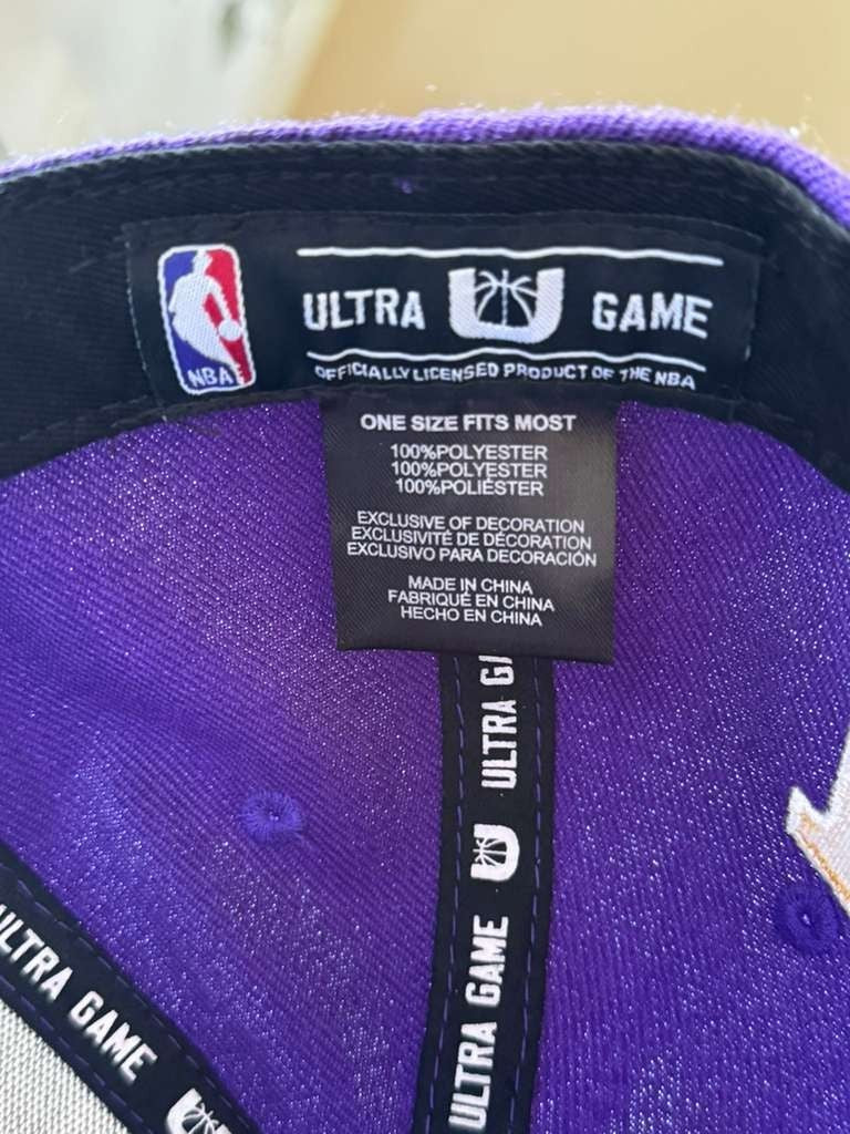Los Angeles Lakers Cap Mens ULTRA GAME Snapback NBA Purple OSFM Official Hat NWT