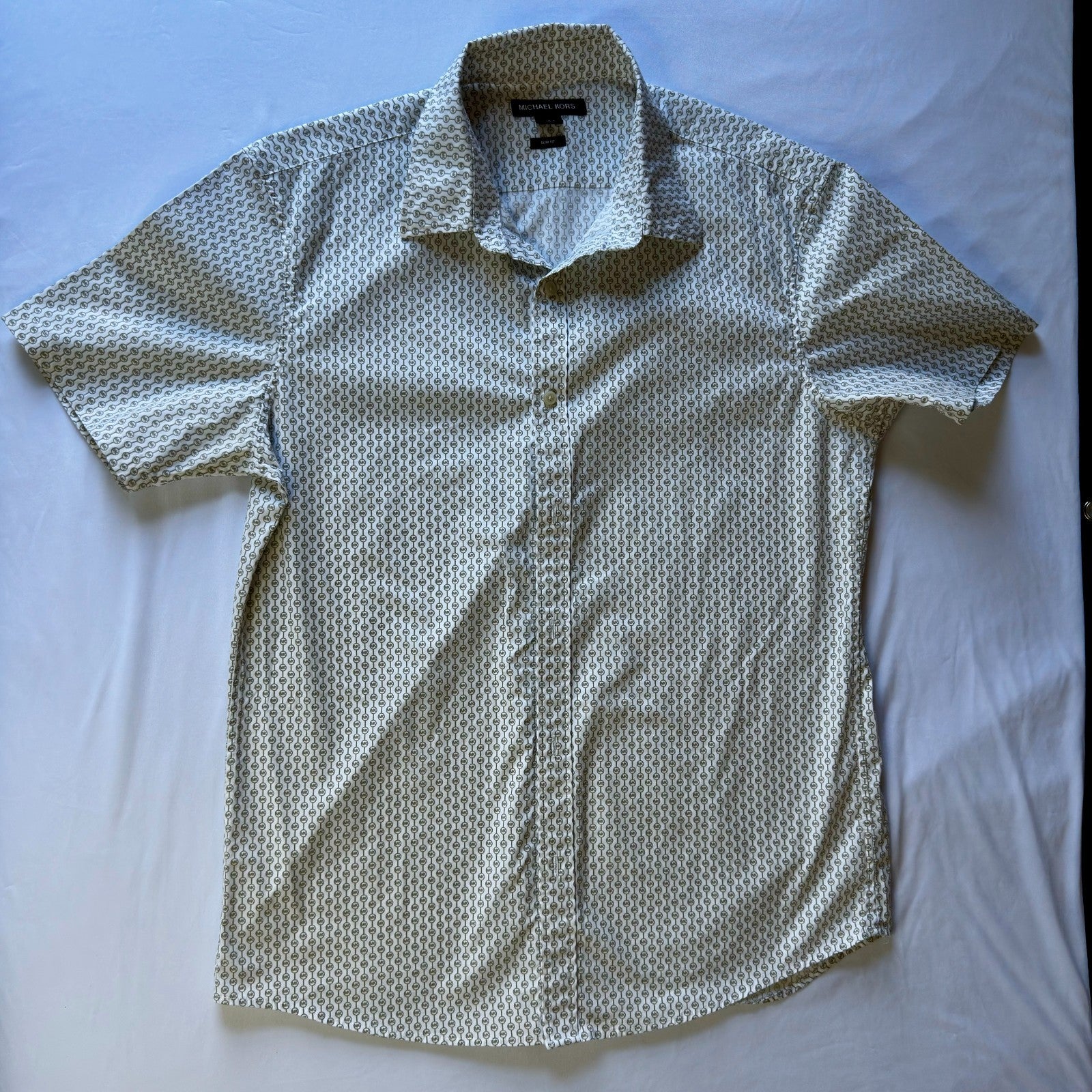 MICHAEL KORS Men Slim Fit Stretch All Over MK Print  Short Sleeve Button Up Sz L
