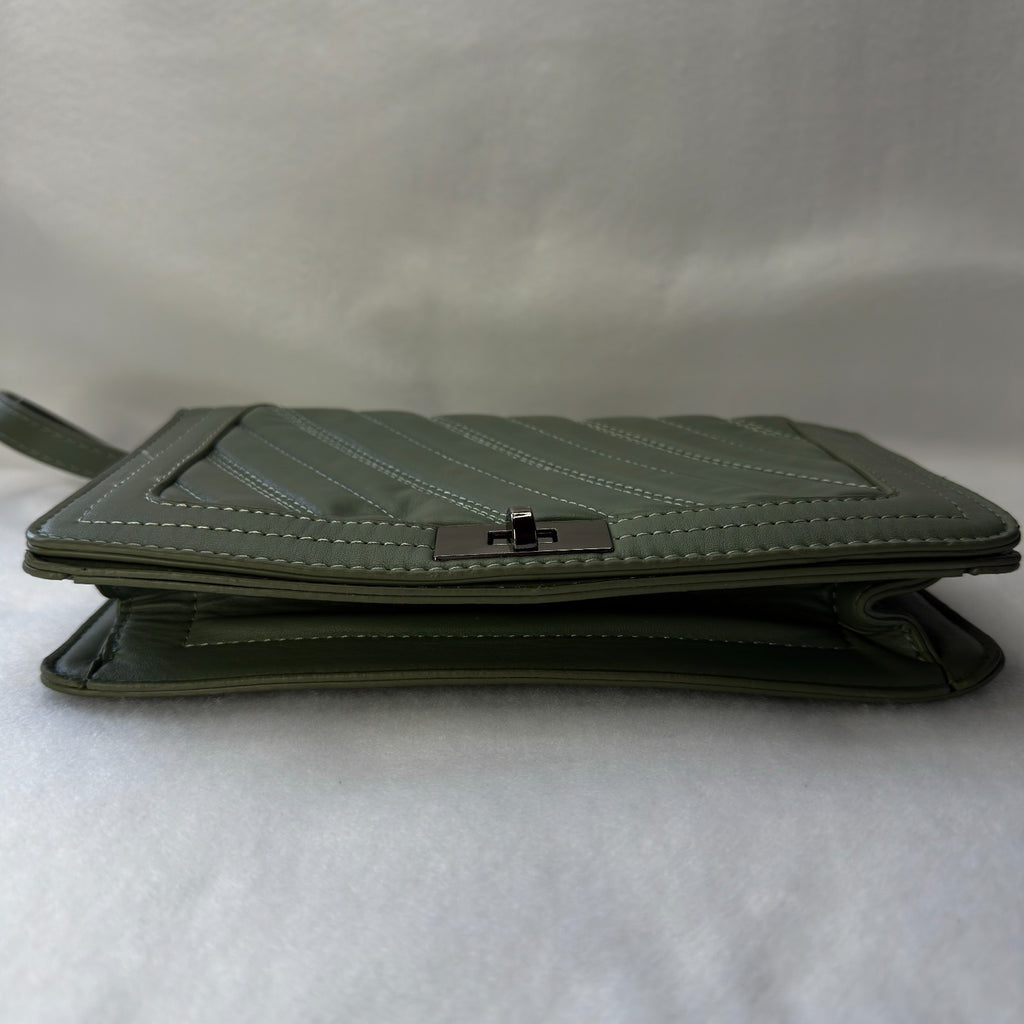 Crossbody Bag With Chain Strap