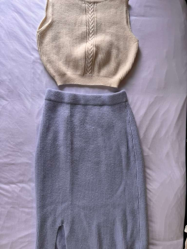 Winter Sleeveless Vest Paired with a Hight Waisted Slip Bodycon Skirt a Vintage