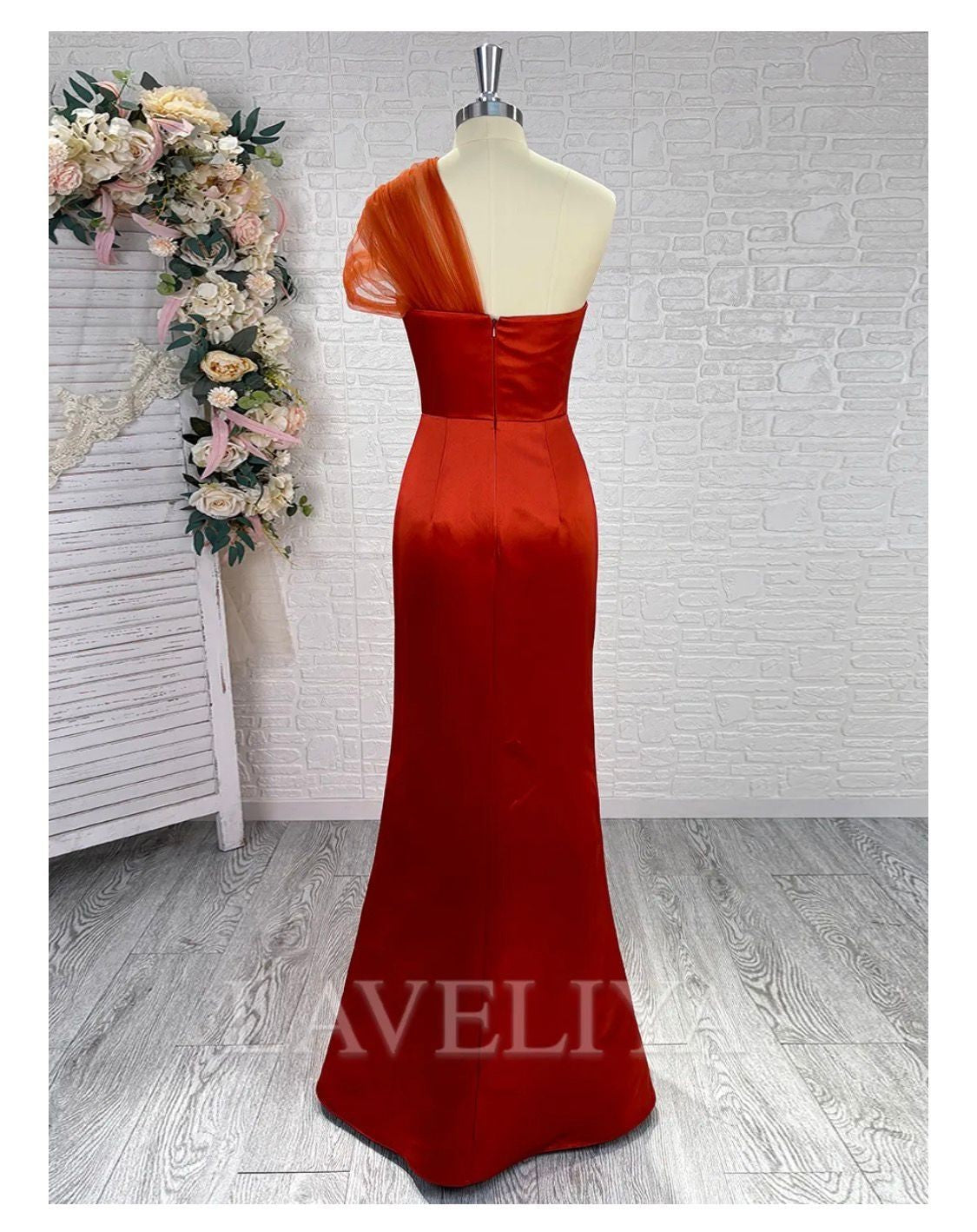 Sheath One-Shoulder Pleated Floor-Lenght Satin Bridesmaid Dress