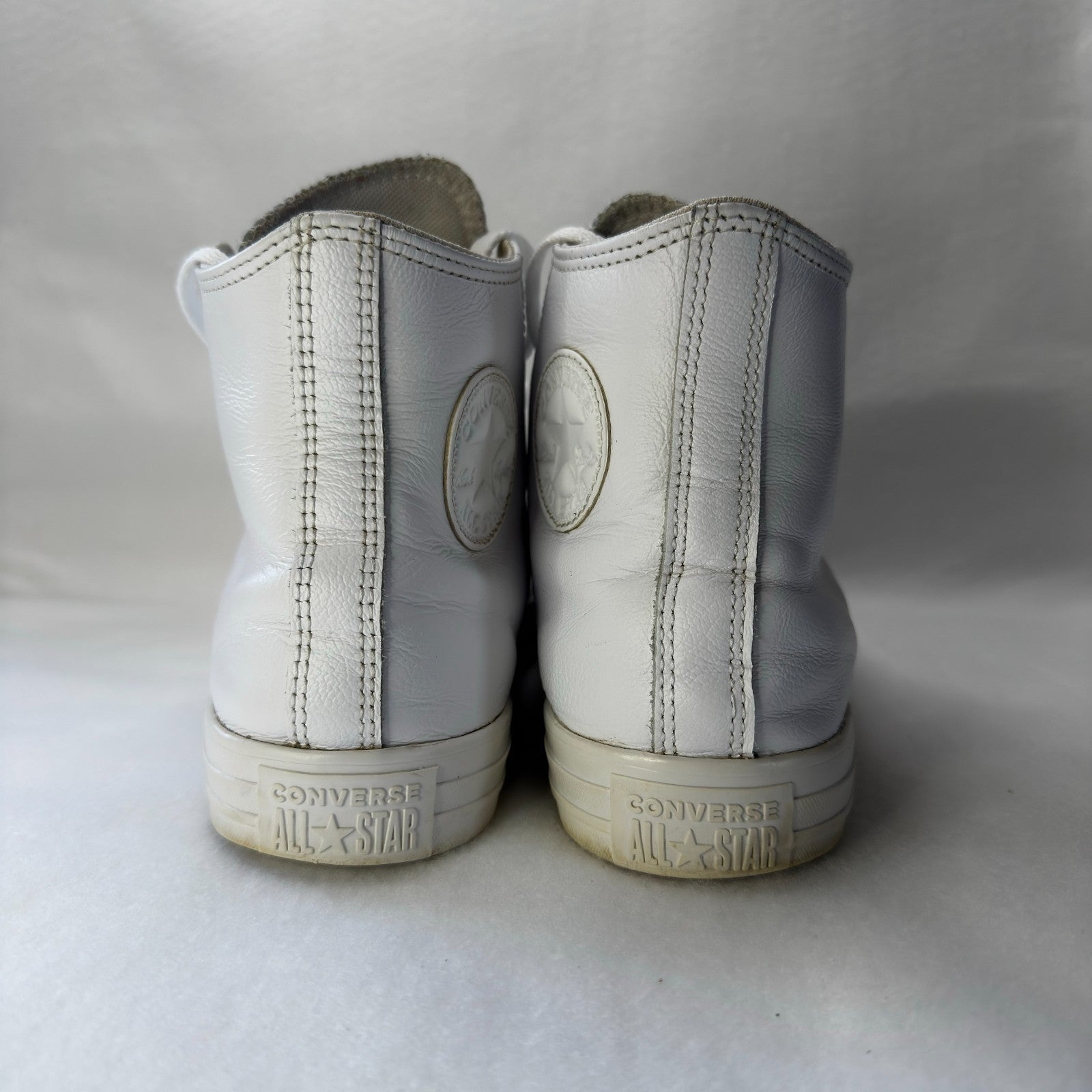 Converse Chuck Taylor All Star Leather Shoes White Size 7.5 US