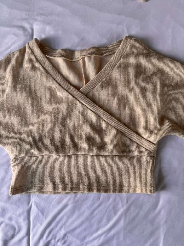 Womens Tan and Cream Jumper Size Large