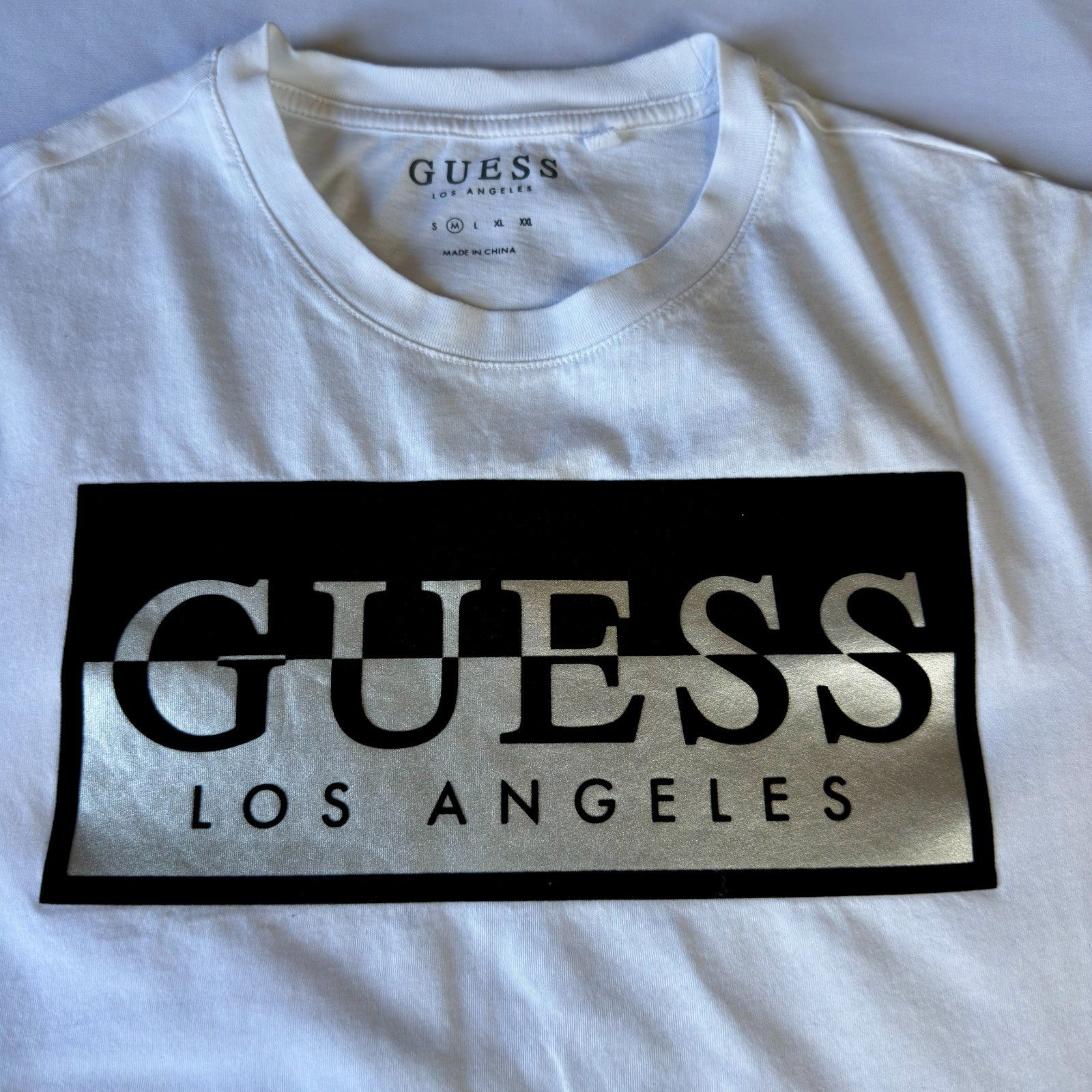 Guesse Los Angeles men's Crew Neck Logo T-Shirt, Size M
