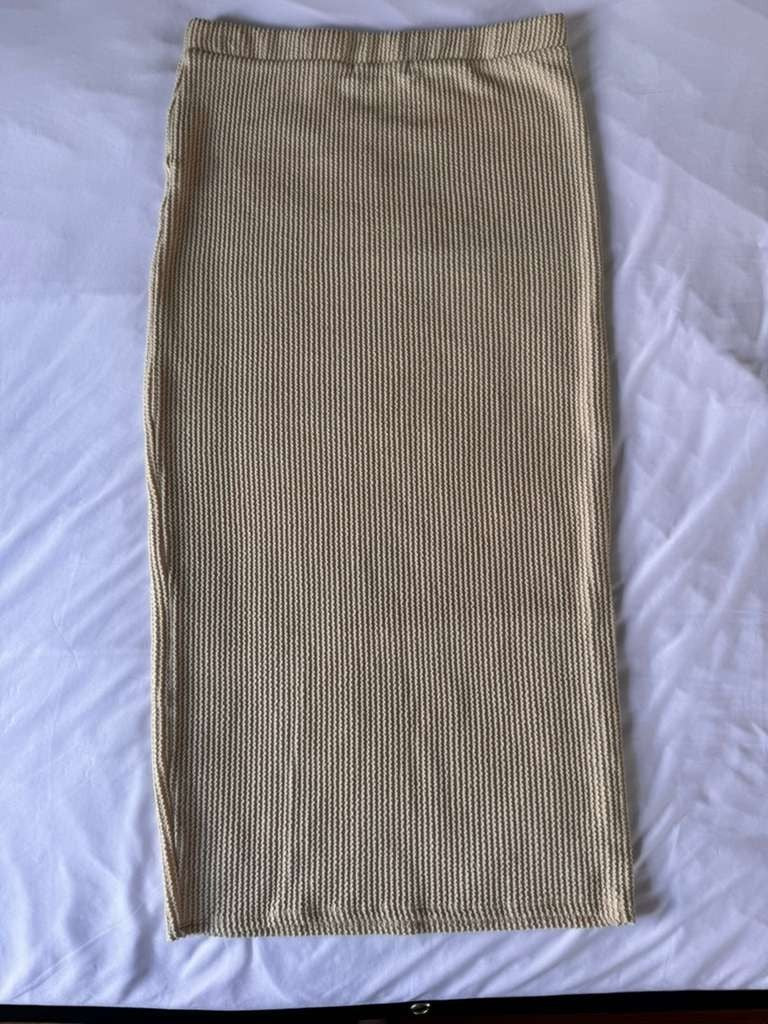 Elegant Tan Knit Skirt and crop top set By 2 Saints Size XL