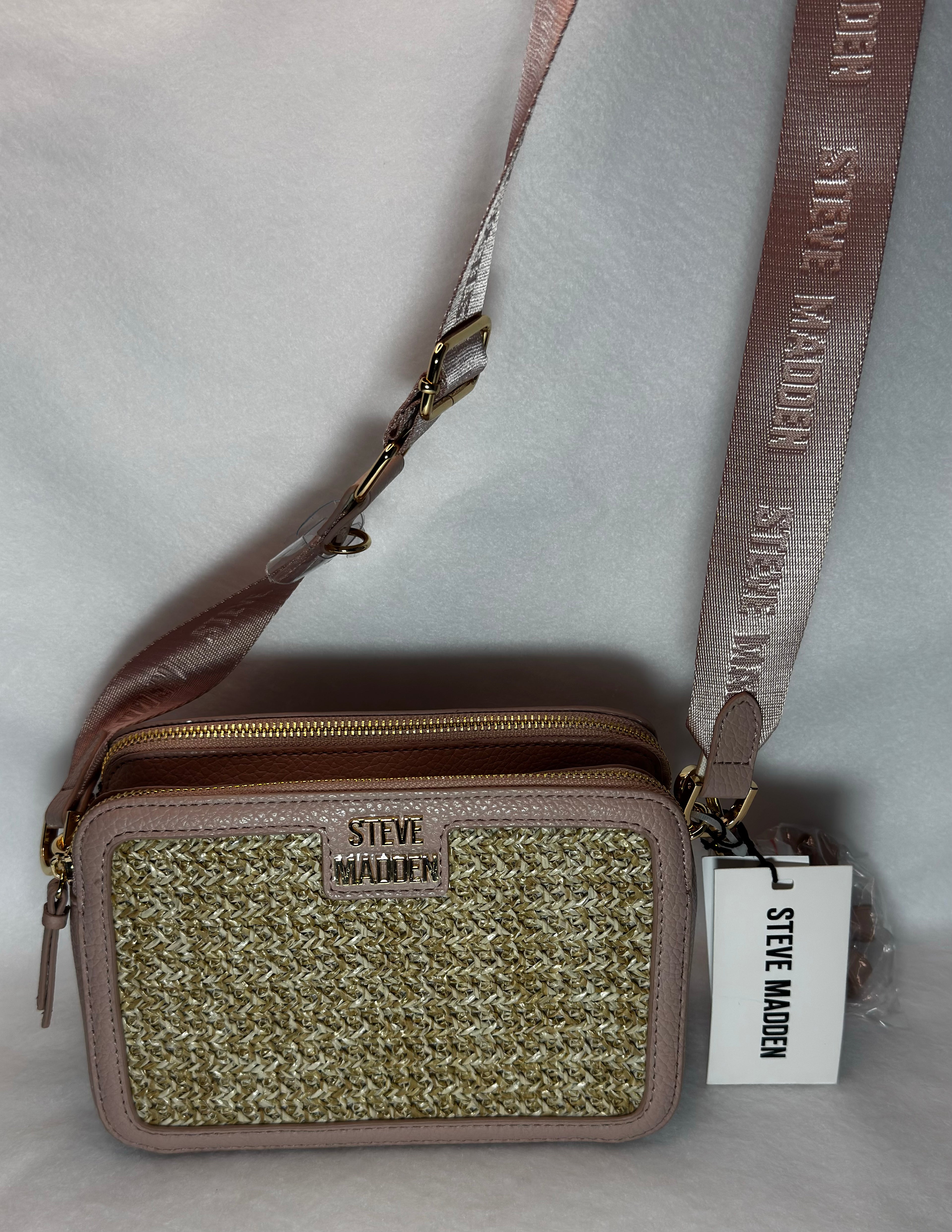 STEVE MADDEN Raffia Camera Crossbody W/ Flower BDaisy Charm Blush NWT