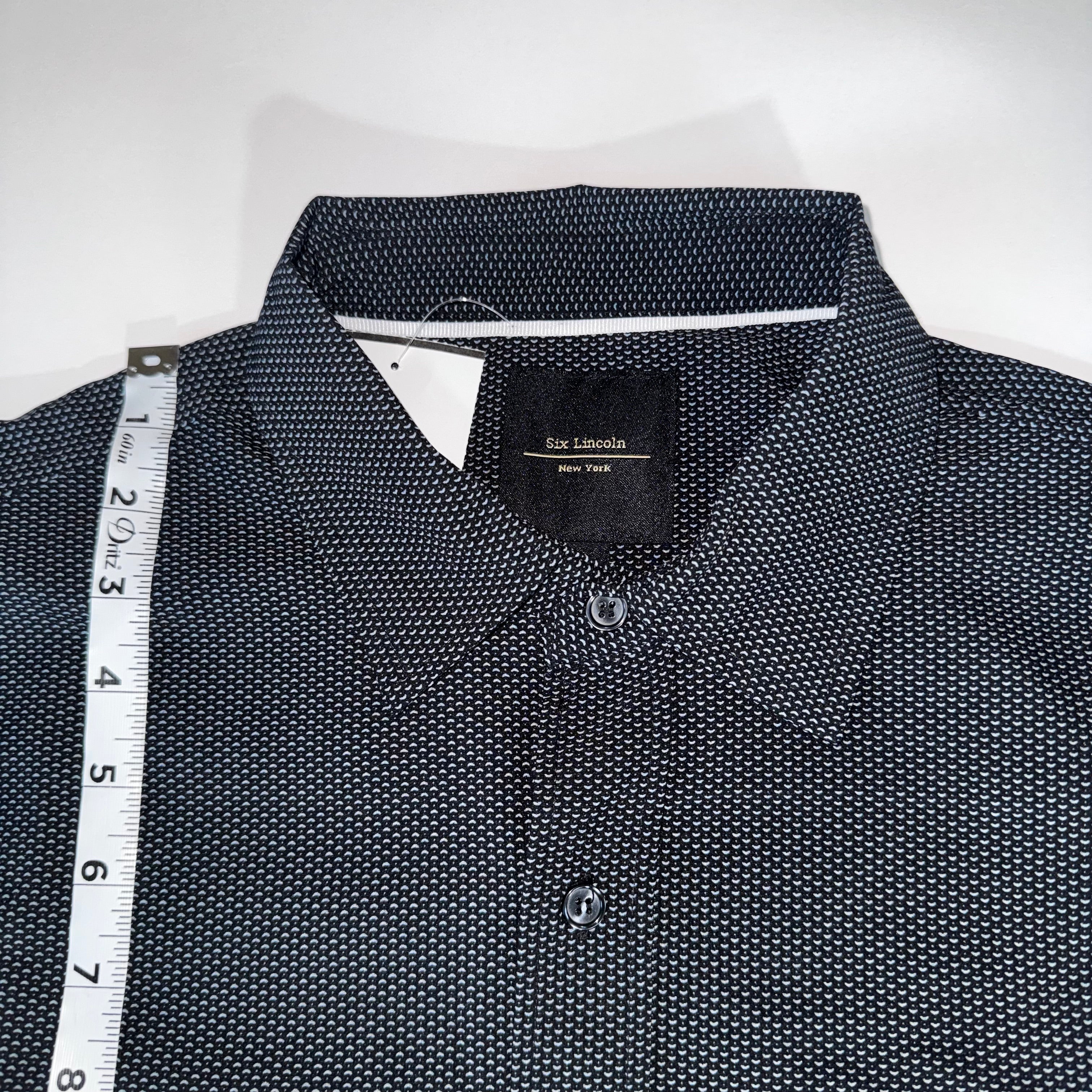 Six Lincoln New York Men's Printed Shirt, Short sleeve Button down Size L
