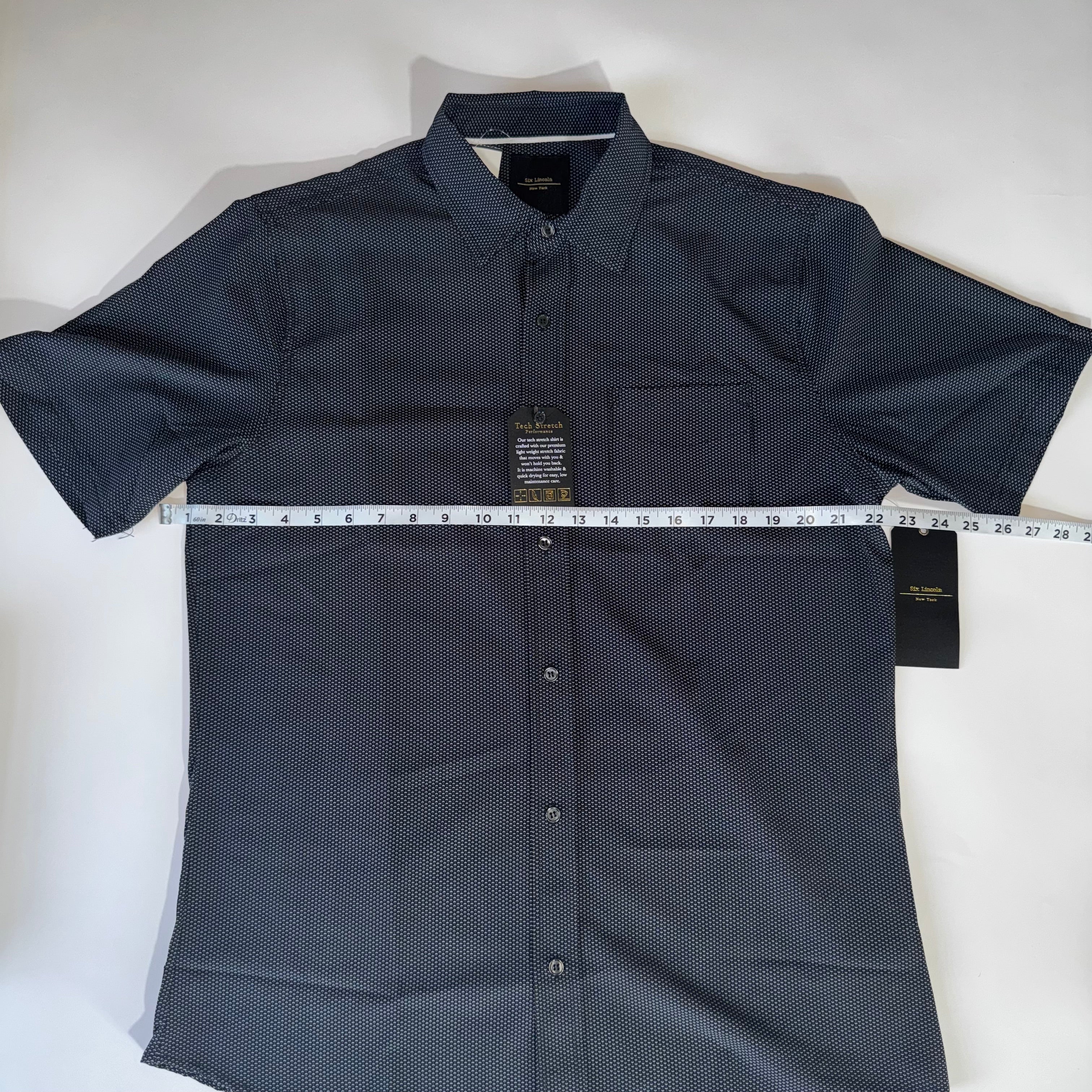 Six Lincoln New York Men's Printed Shirt, Short sleeve Button down Size L