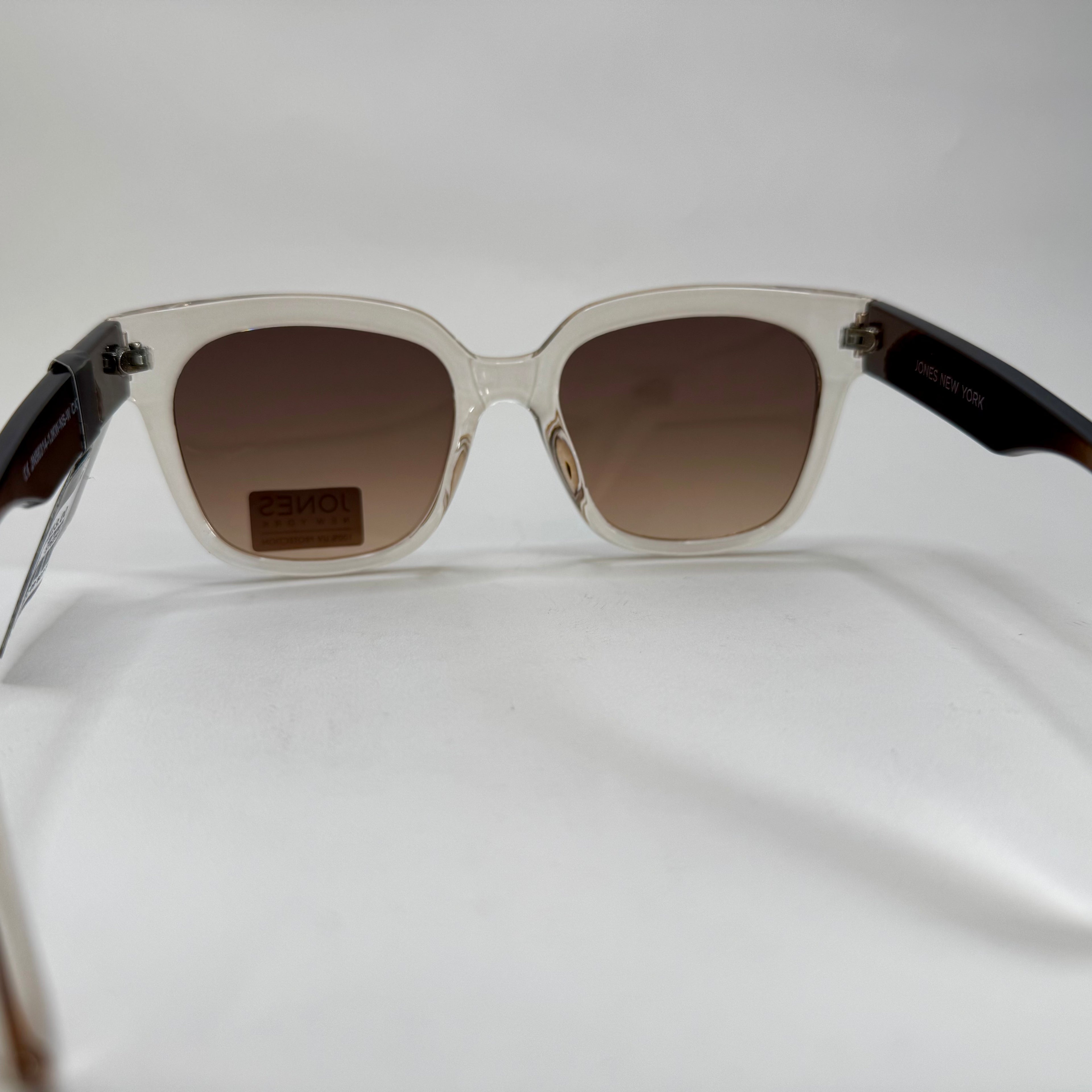 Jones New York Sunglasses jn566314-1jkw-ns-w cat.2 Brown