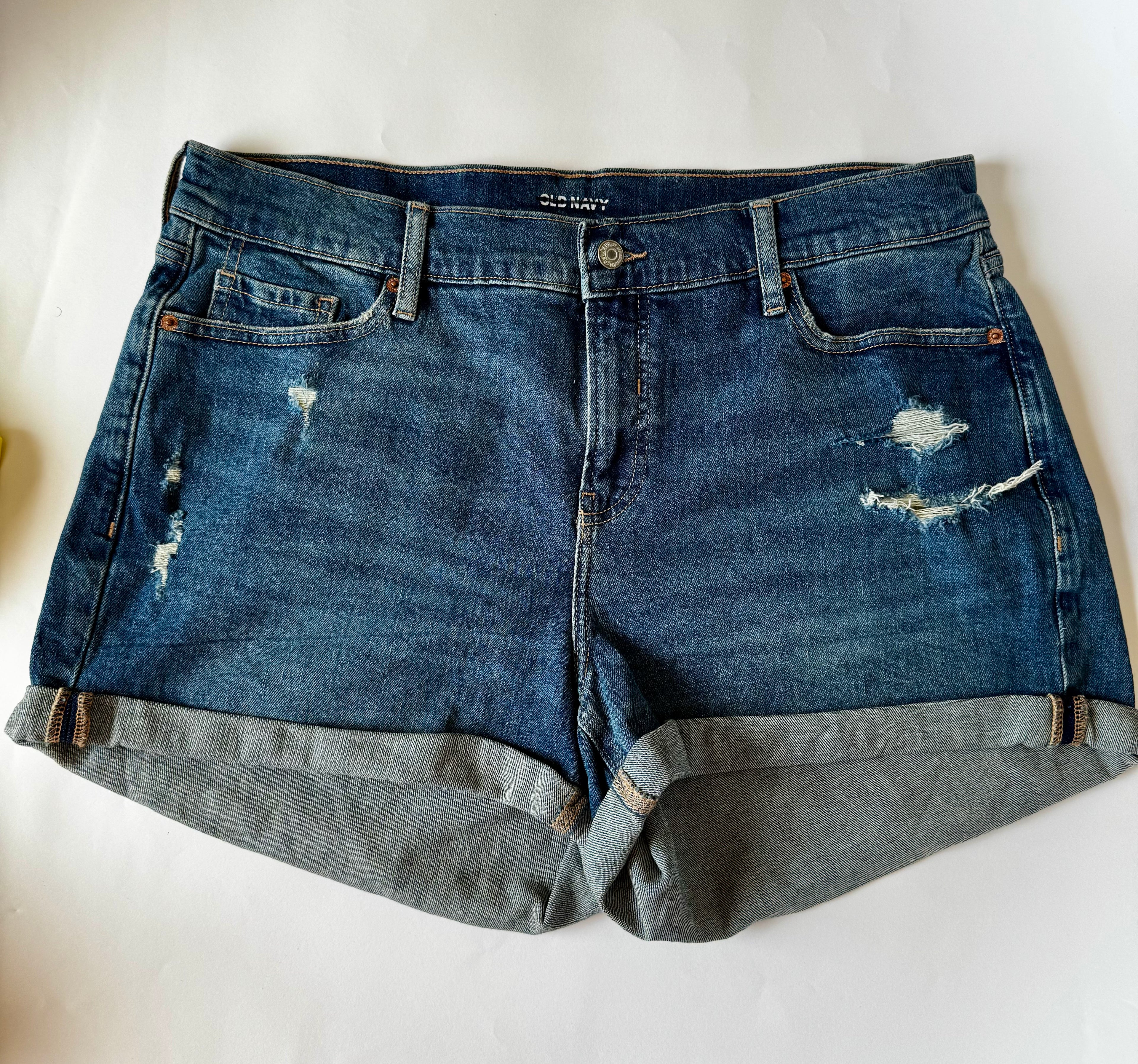 Old Navy Shorts Women's Size 16 ‘OG Straight’ High Rise Blue Jean Denim Roll Hem