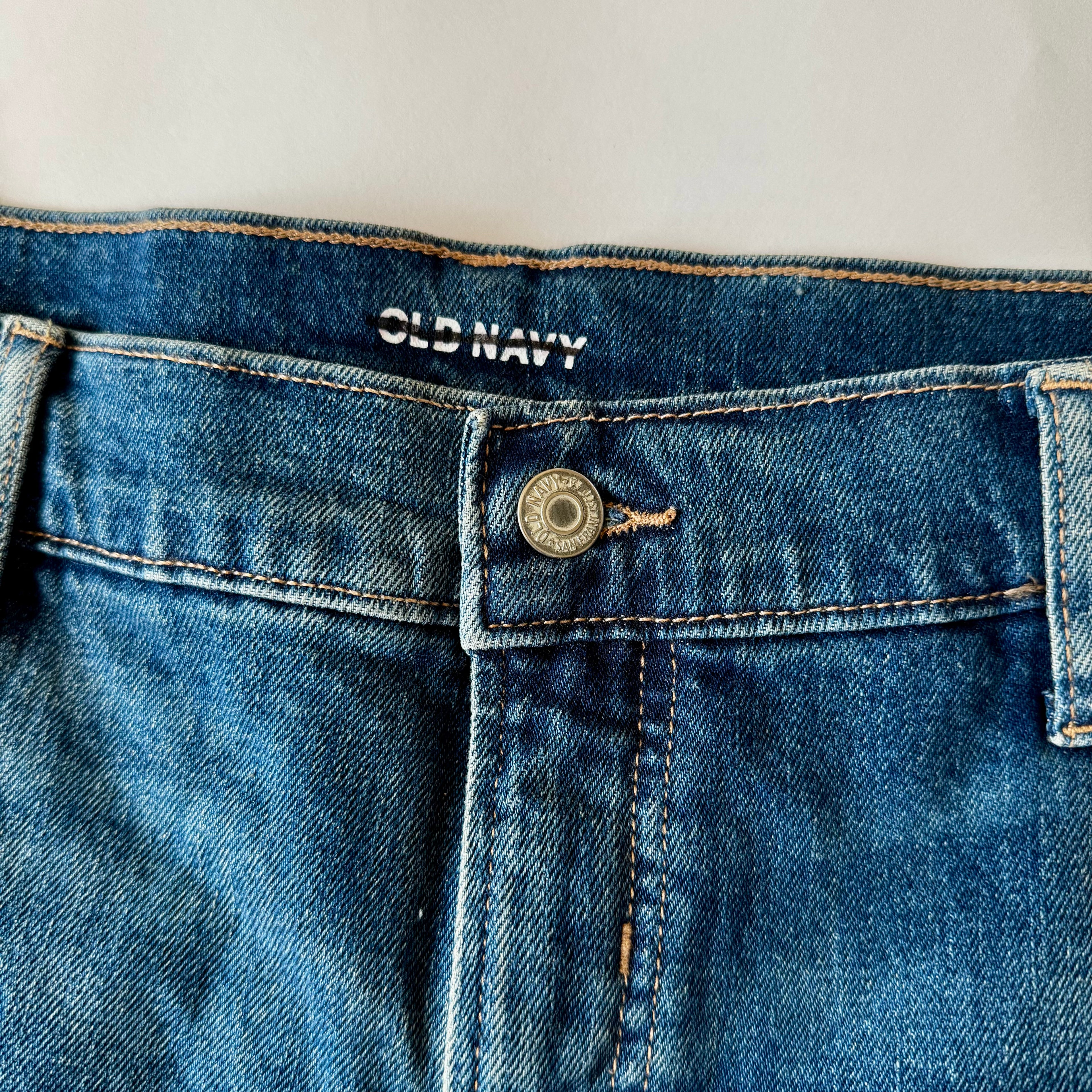 Old Navy Shorts Women's Size 16 ‘OG Straight’ High Rise Blue Jean Denim Roll Hem