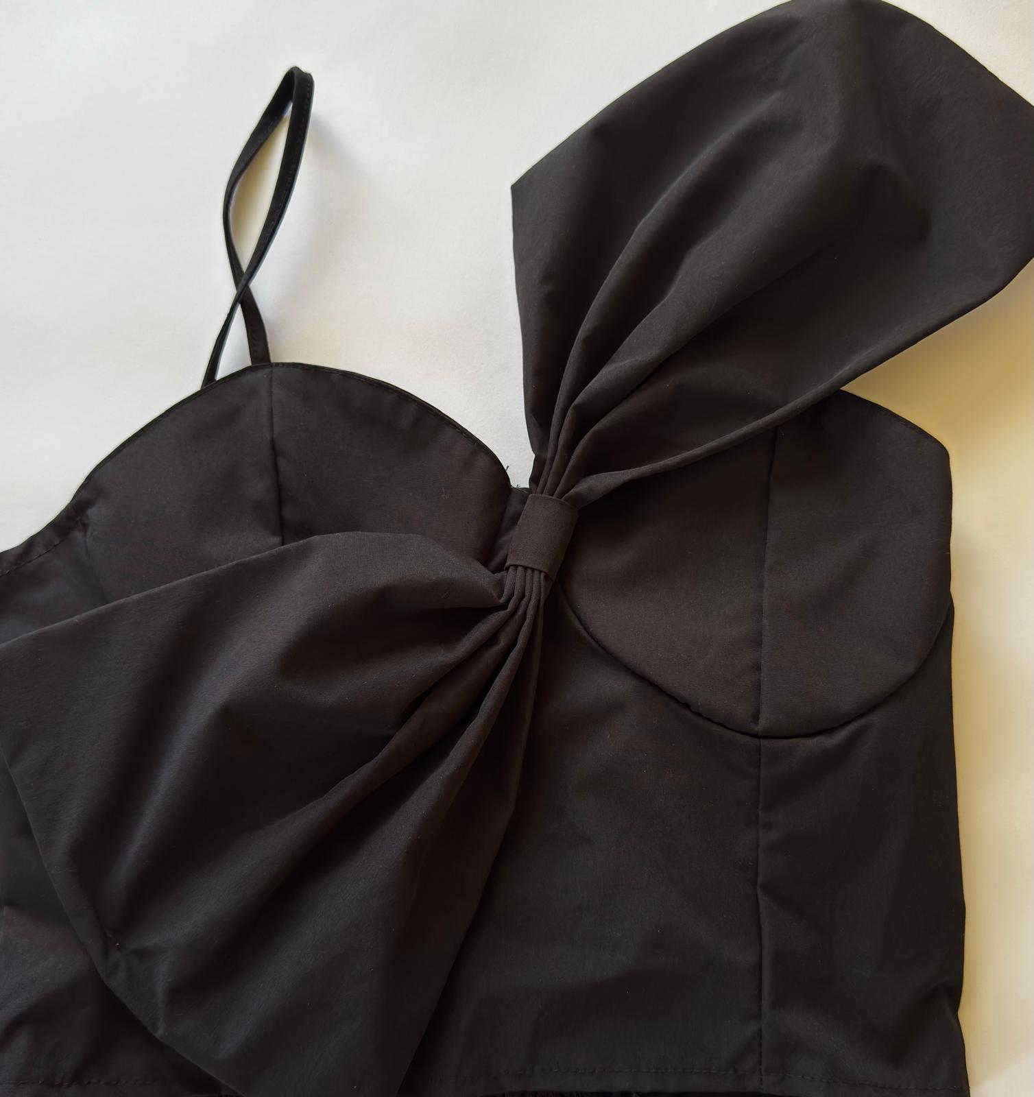 Chiquease Big Bow Front Shirred Black Crop Cami Top,Size L