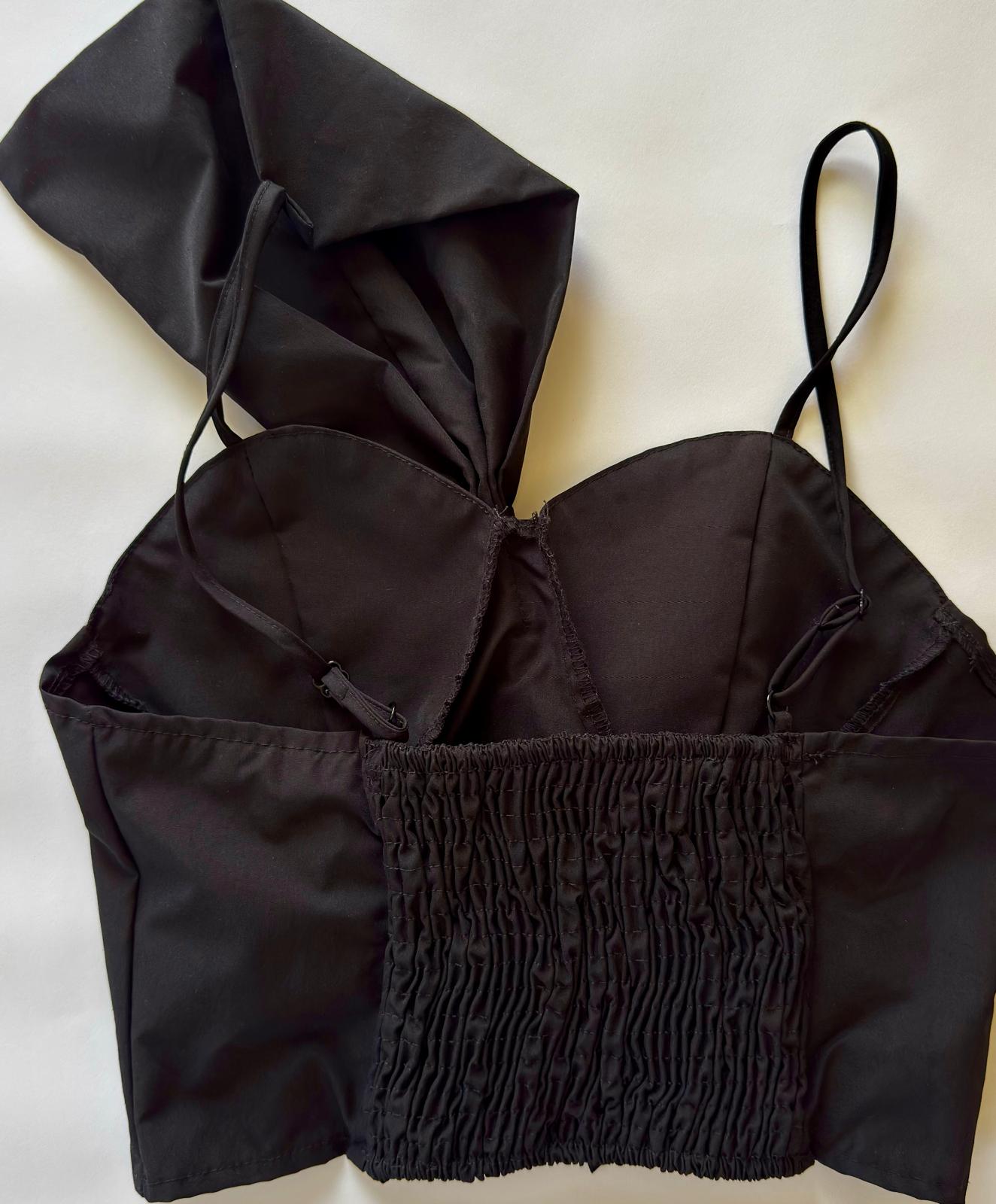 Chiquease Big Bow Front Shirred Black Crop Cami Top,Size L