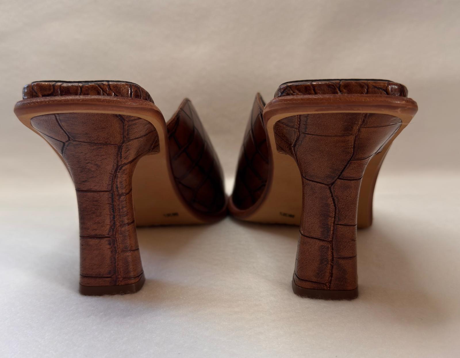Vince Camuto Mershid brown Croc Embossed Leather Mule Hell Woman 8 New