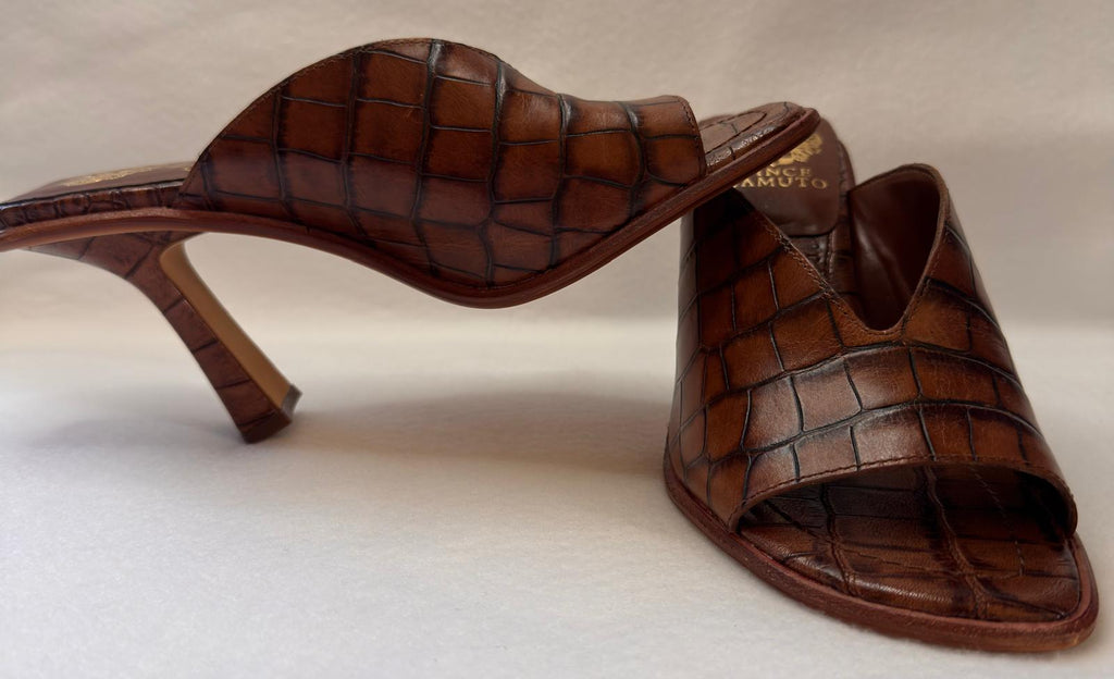 Vince Camuto Mershid brown Croc Embossed Leather Mule Hell Woman 8 New
