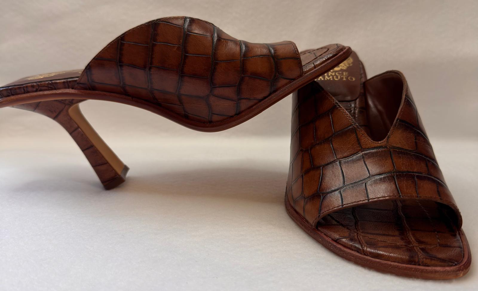 Vince Camuto Mershid brown Croc Embossed Leather Mule Hell Woman 8 New